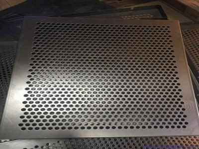 判断影响激光切割加工中的主要因素